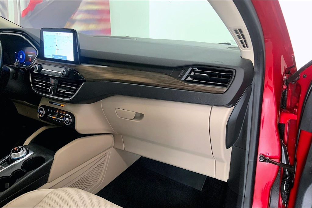 Thumbnail: 2020 Ford Escape - 21