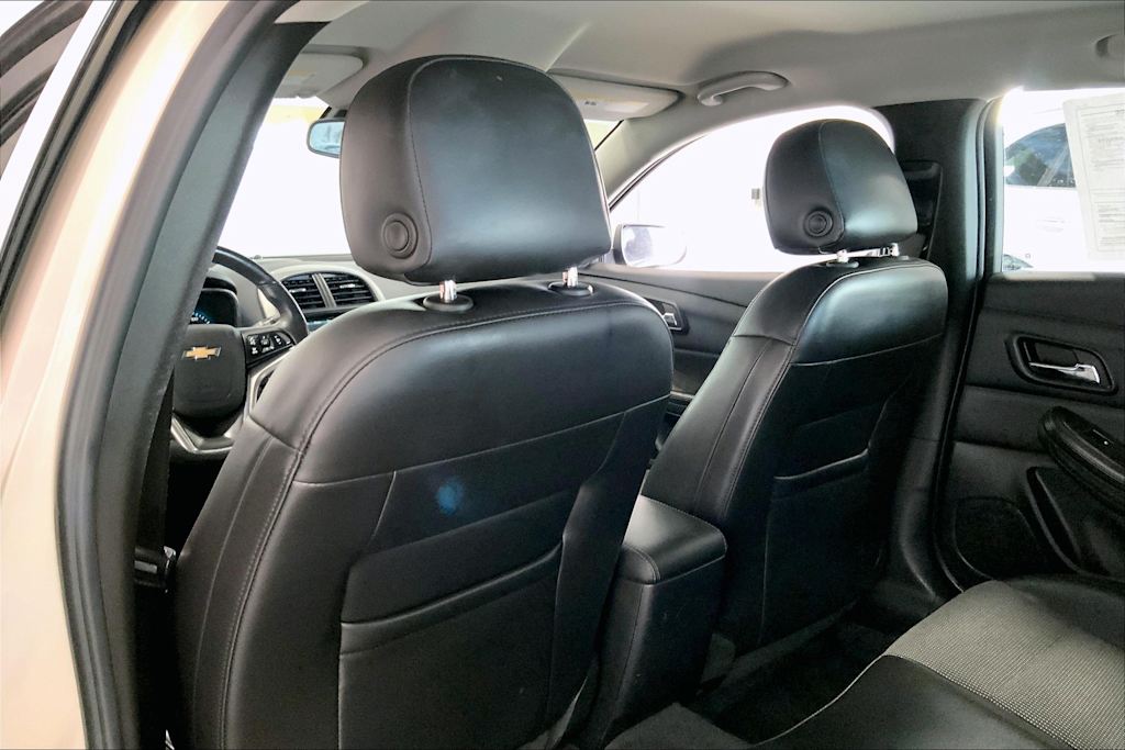 2015 Chevrolet Malibu LT 12