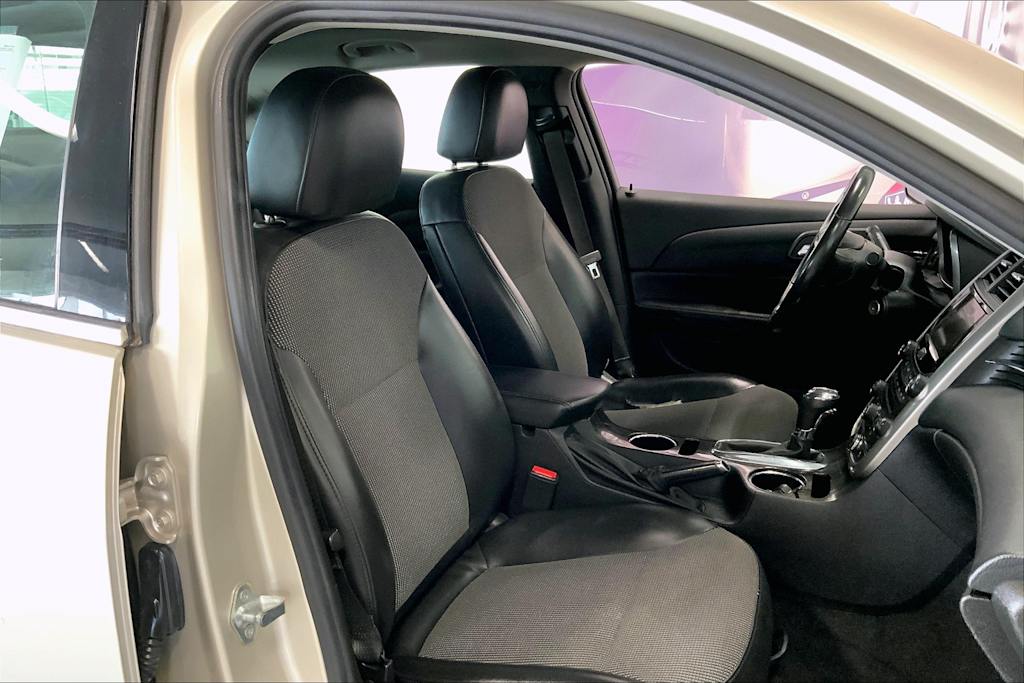 2015 Chevrolet Malibu LT 11