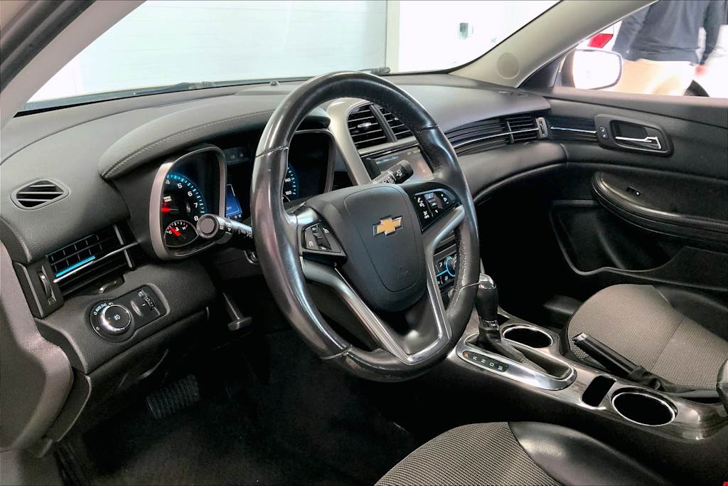 2015 Chevrolet Malibu LT 2