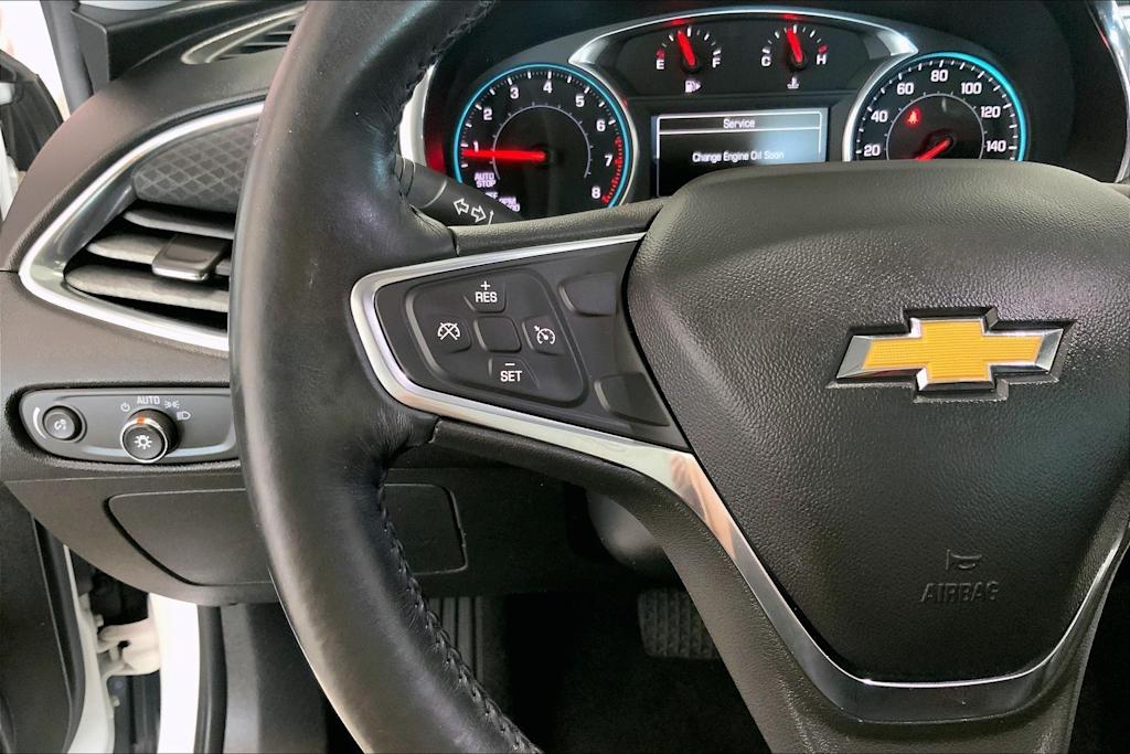 Thumbnail: 2017 Chevrolet Malibu - 23
