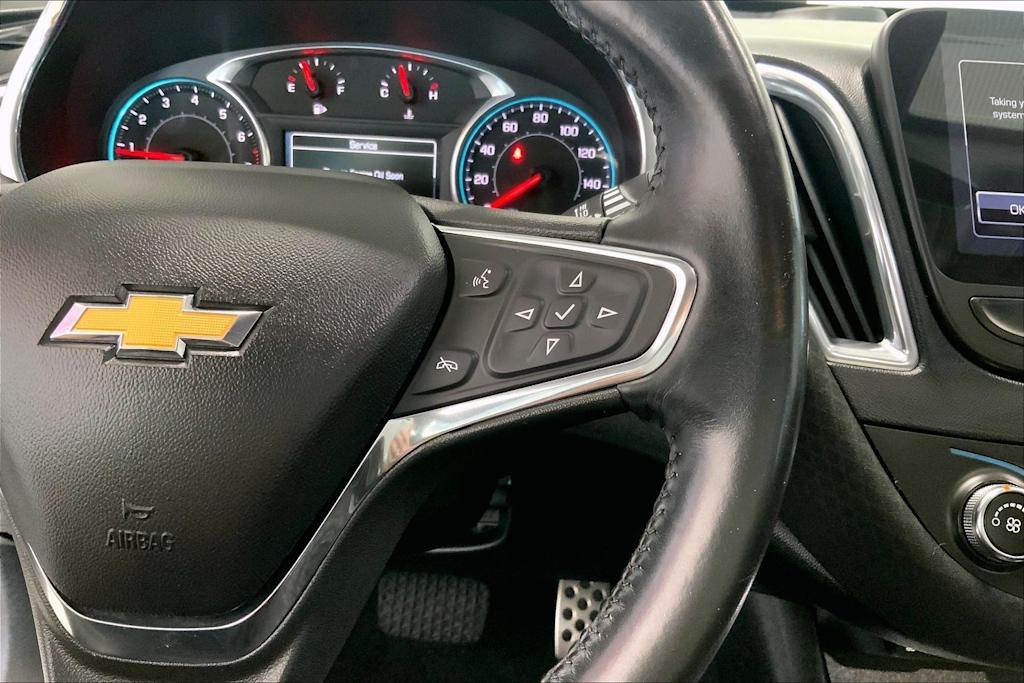 Thumbnail: 2017 Chevrolet Malibu - 24