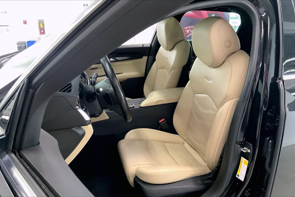 Thumbnail: 2019 Cadillac CT6 - 10