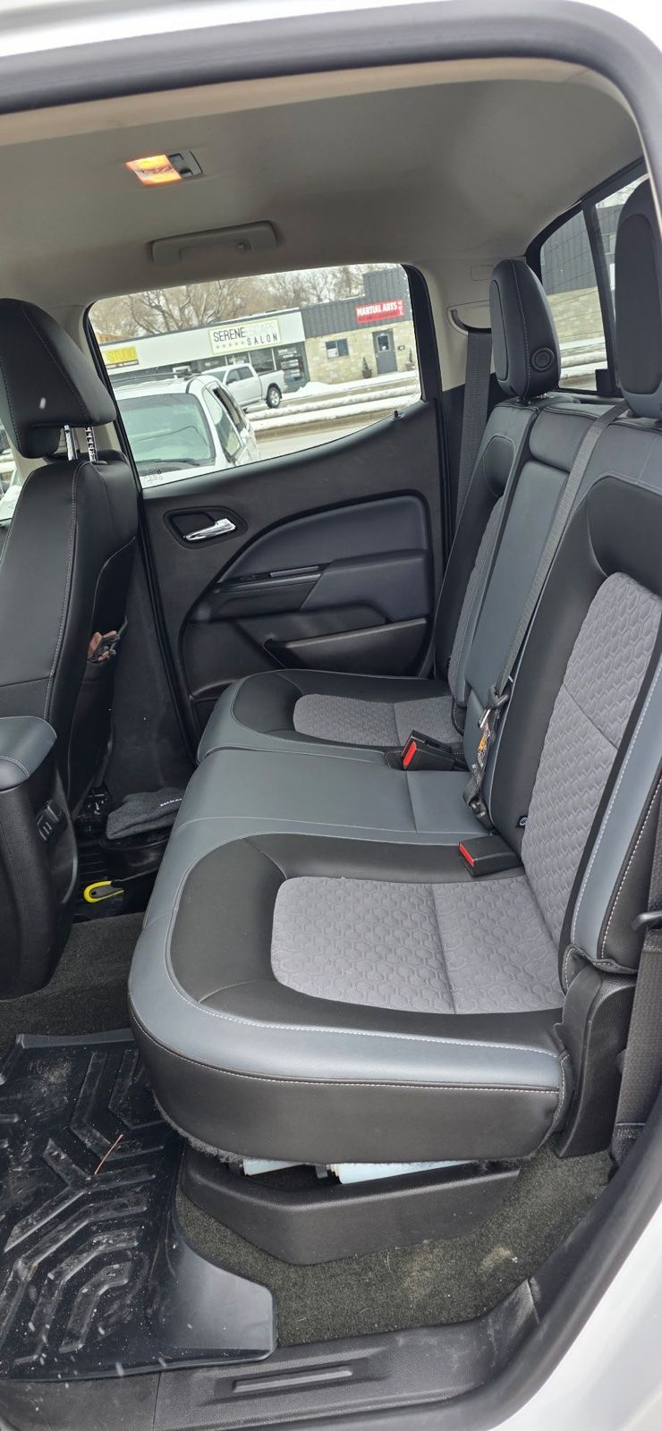 Thumbnail: 2017 Chevrolet Colorado - 4