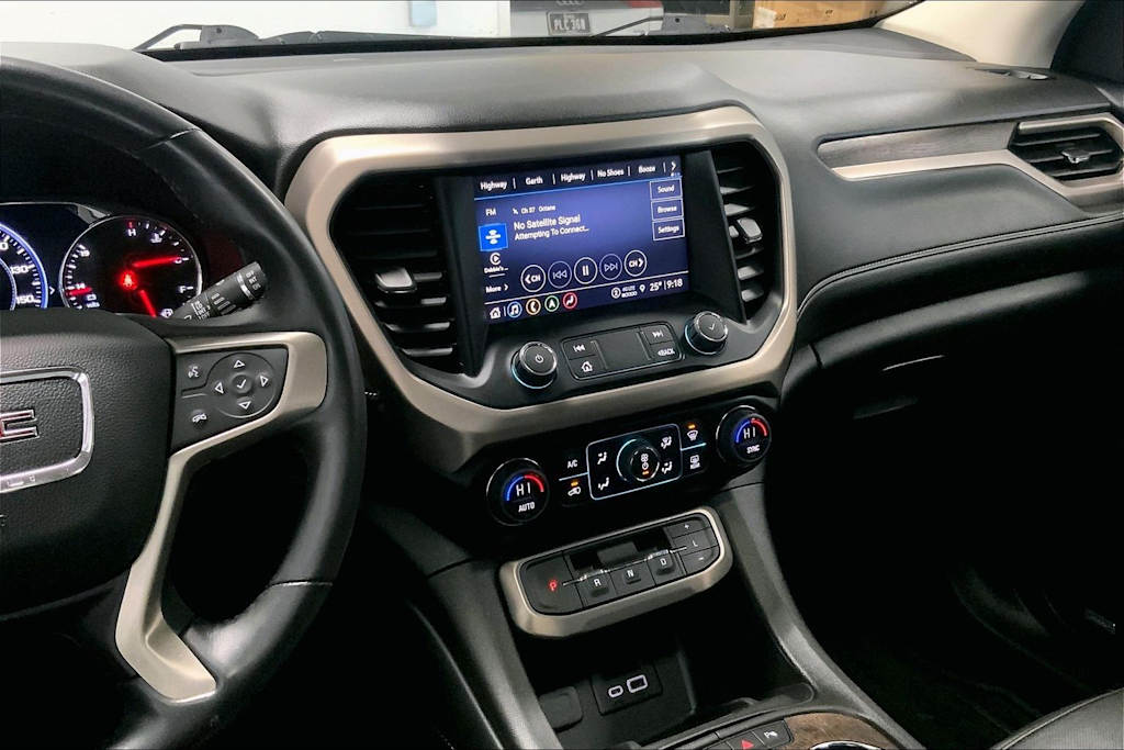 Thumbnail: 2022 GMC Acadia - 14