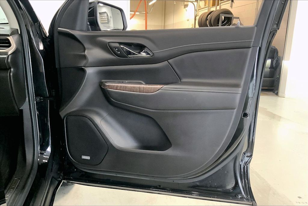 Thumbnail: 2022 GMC Acadia - 25