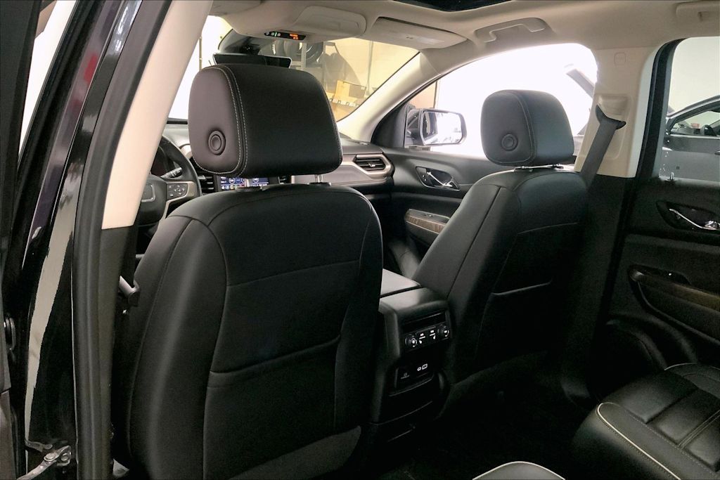 Thumbnail: 2022 GMC Acadia - 11