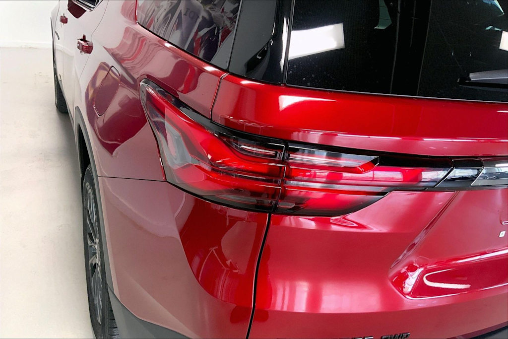 Thumbnail: 2023 Chevrolet Traverse - 30