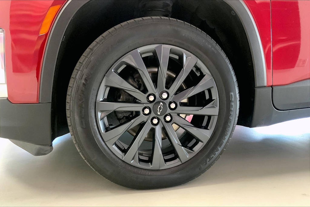 Thumbnail: 2023 Chevrolet Traverse - 8