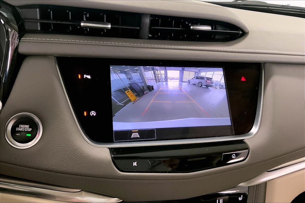 Thumbnail: 2023 Cadillac XT5 - 15