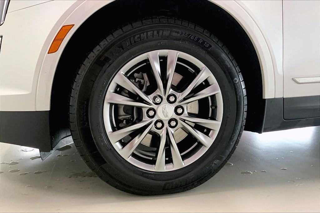 Thumbnail: 2023 Cadillac XT5 - 8