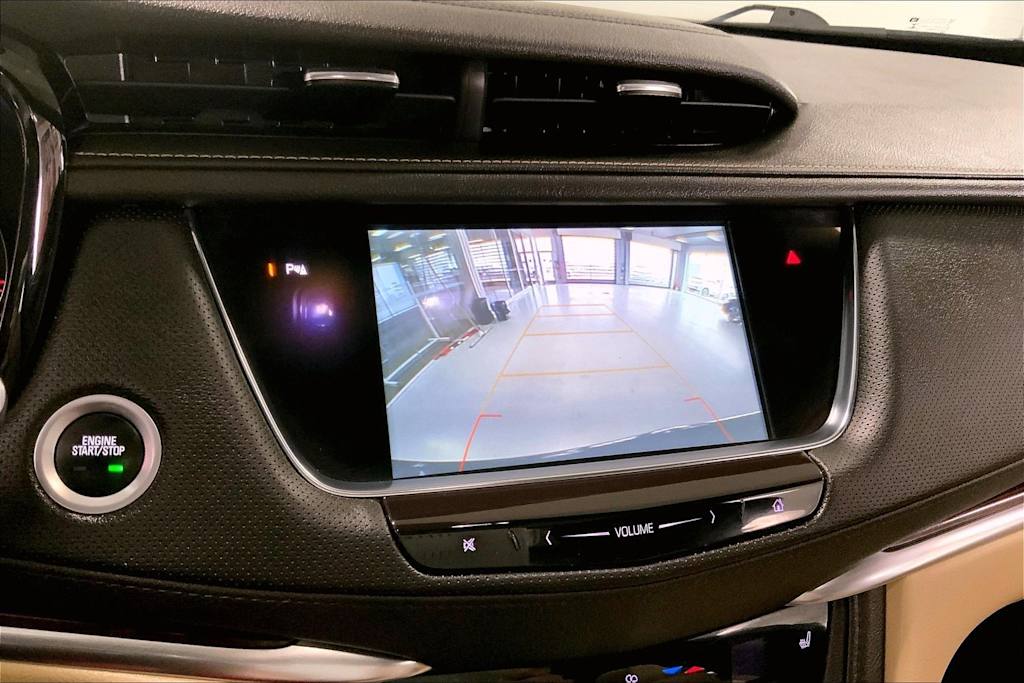 Thumbnail: 2019 Cadillac XT5 - 15