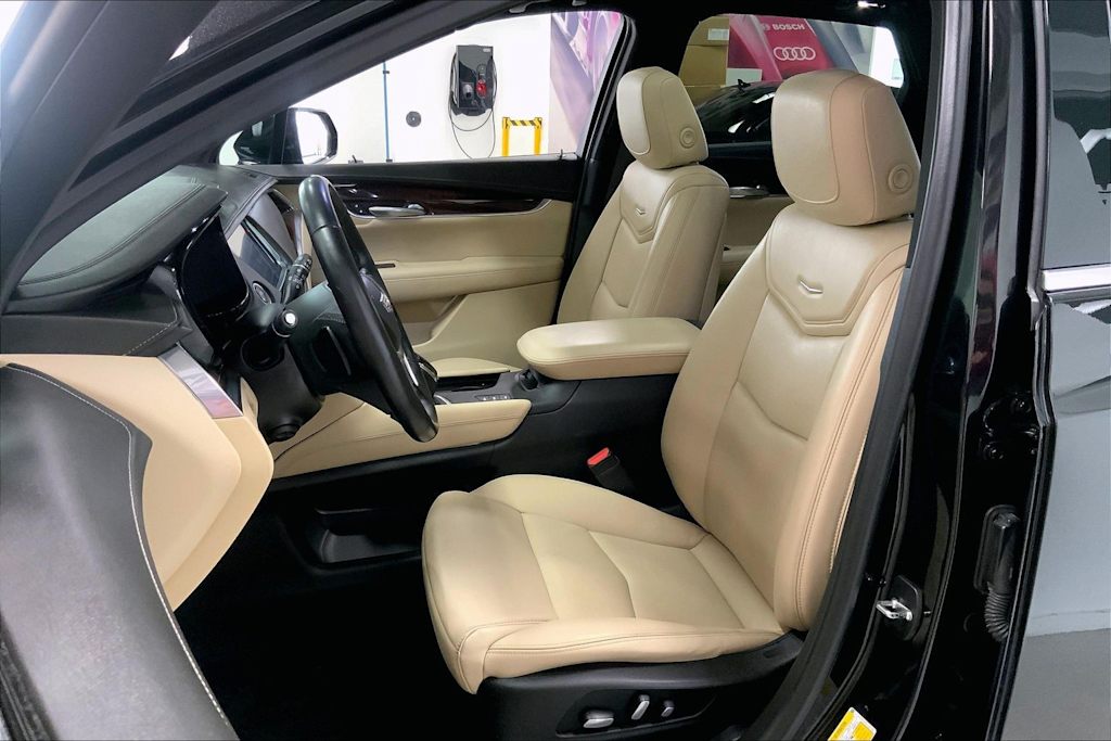 Thumbnail: 2019 Cadillac XT5 - 10