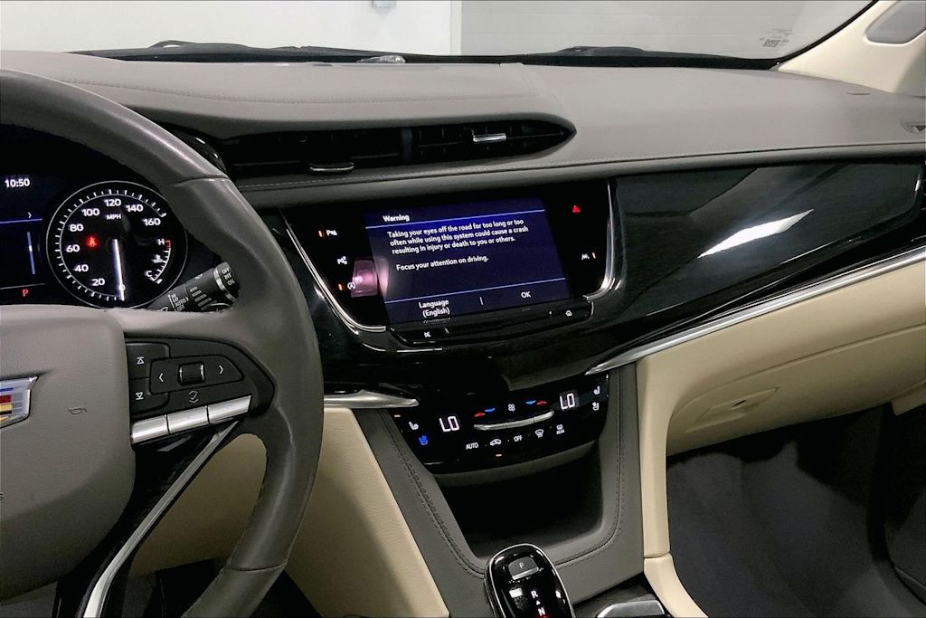 Thumbnail: 2023 Cadillac XT6 - 14