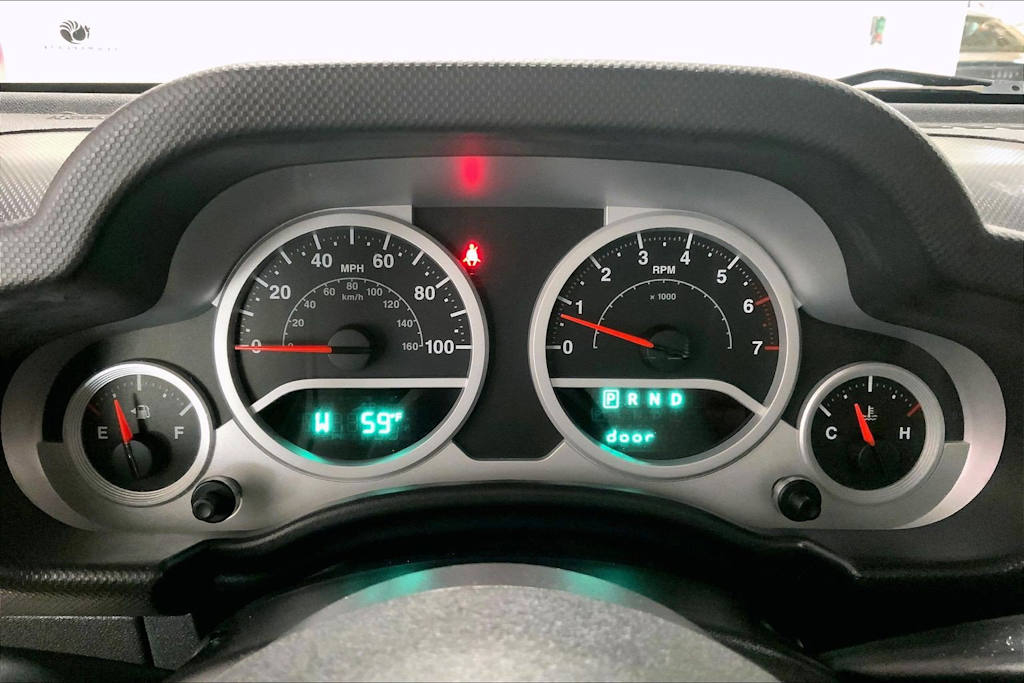Thumbnail: 2010 Jeep Wrangler - 16