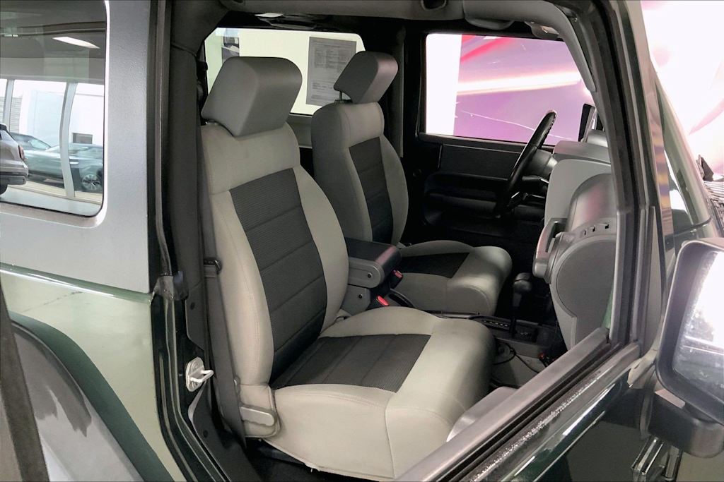 Thumbnail: 2010 Jeep Wrangler - 11