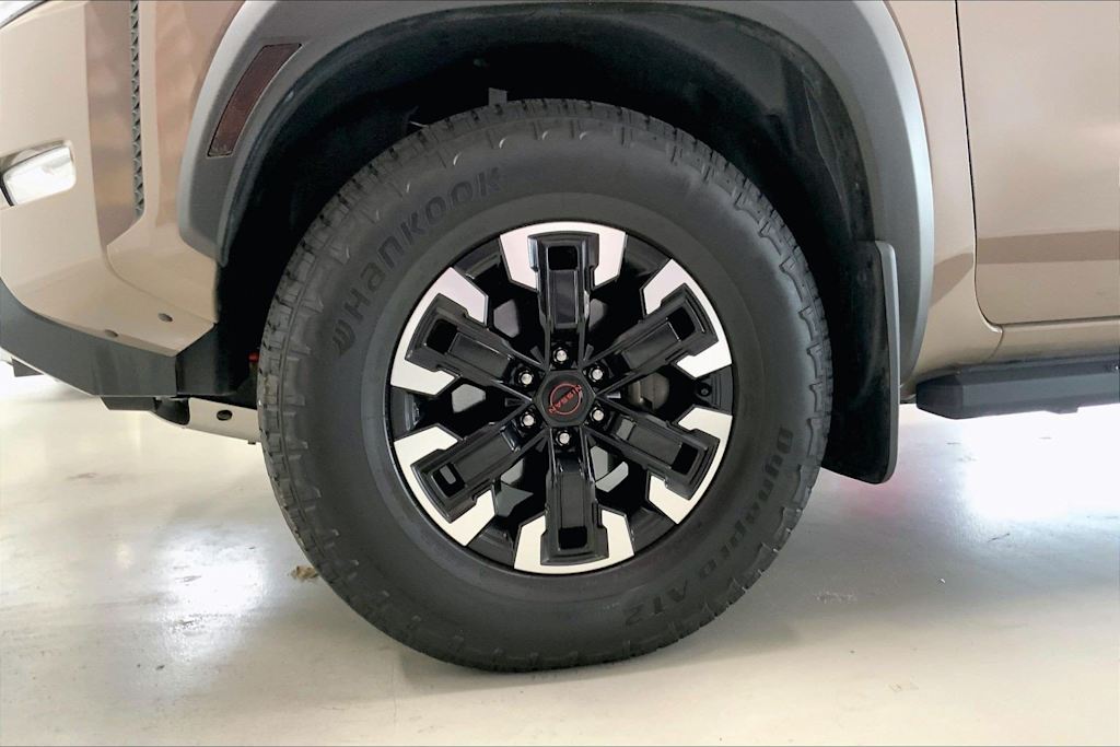 Thumbnail: 2023 Nissan Frontier - 7