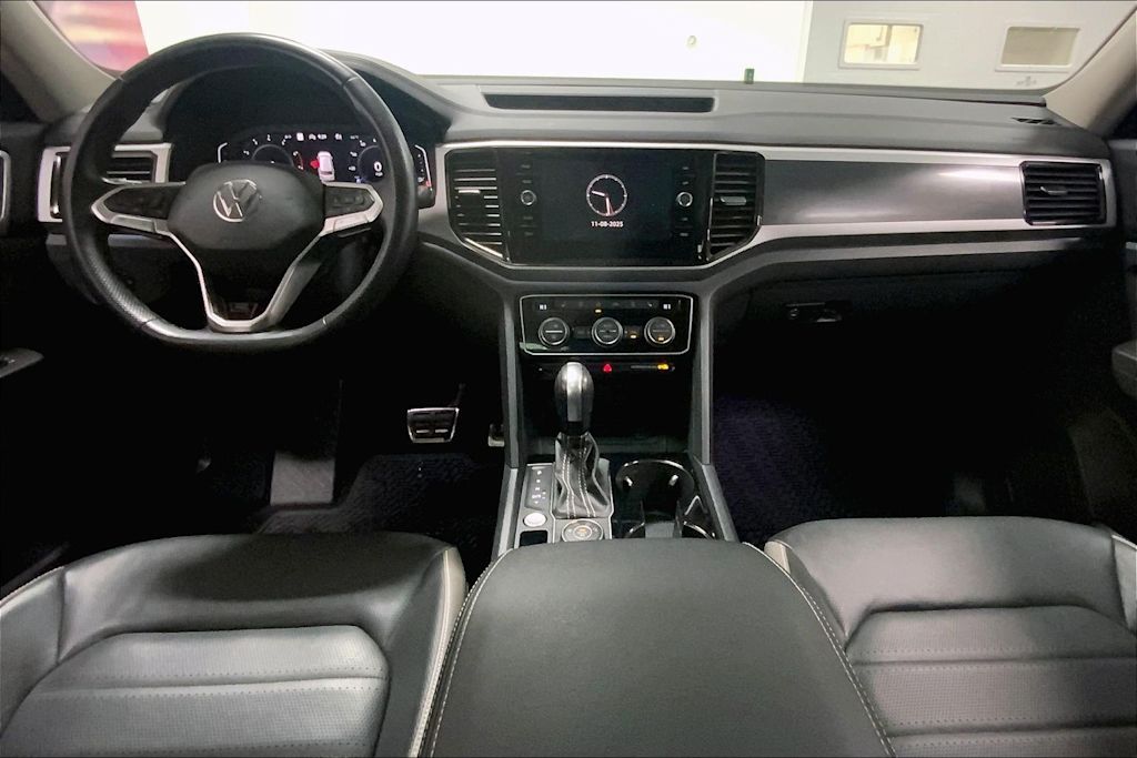 Thumbnail: 2023 Volkswagen Atlas - 9