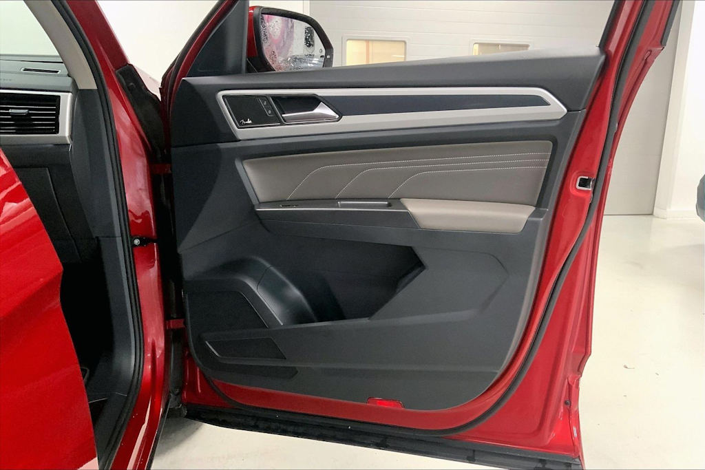 Thumbnail: 2023 Volkswagen Atlas - 26