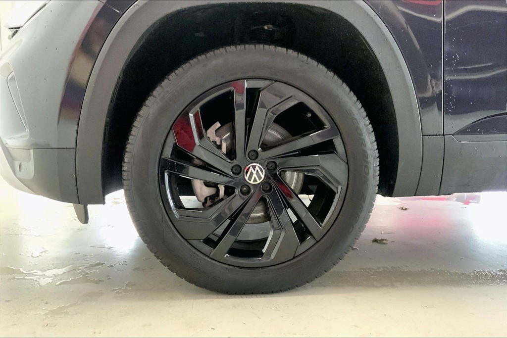 Thumbnail: 2023 Volkswagen Atlas - 8