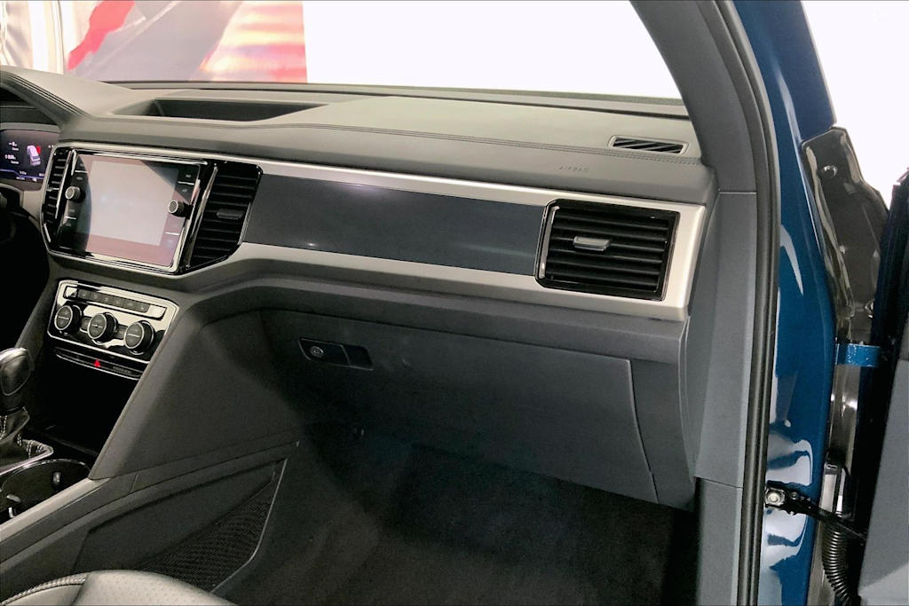 Thumbnail: 2022 Volkswagen Atlas - 21