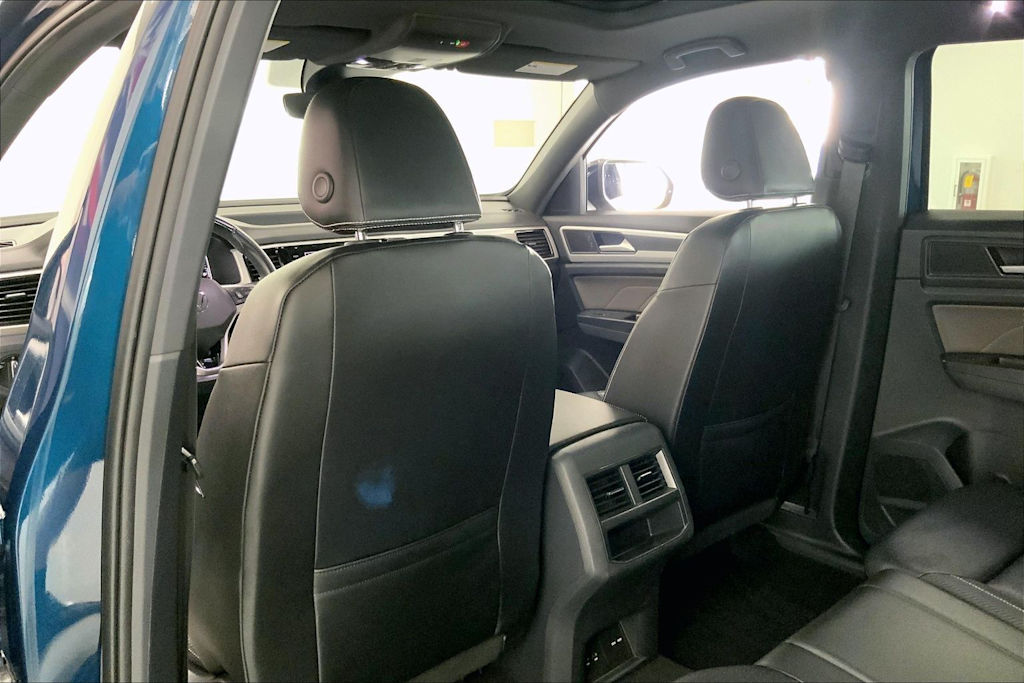 Thumbnail: 2022 Volkswagen Atlas - 11