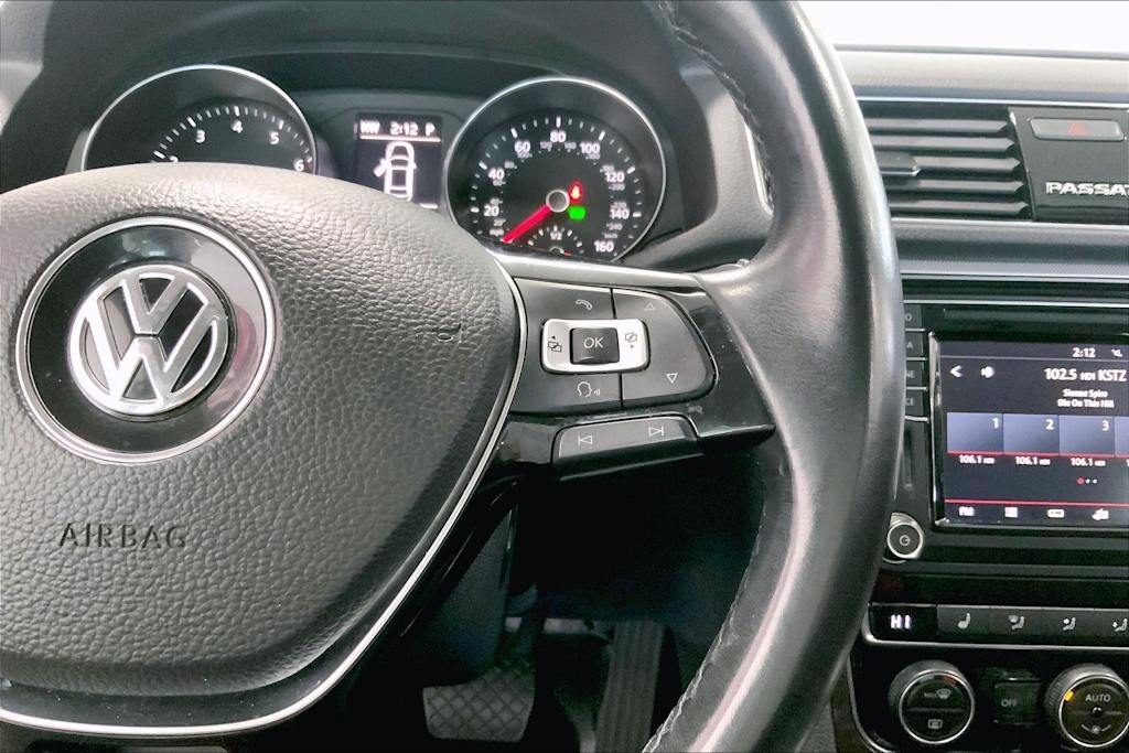 Thumbnail: 2018 Volkswagen Passat - 23