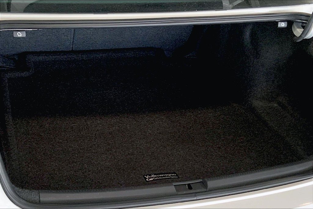 Thumbnail: 2018 Volkswagen Passat - 18