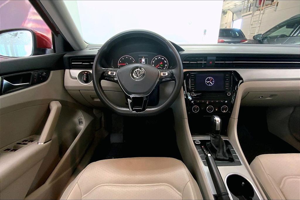 Thumbnail: 2021 Volkswagen Passat - 11