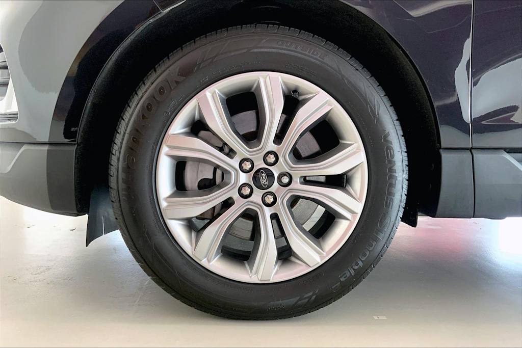 Thumbnail: 2024 Ford Edge - 8