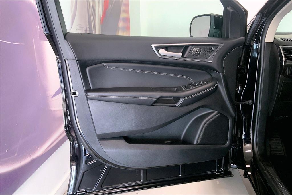 Thumbnail: 2024 Ford Edge - 25