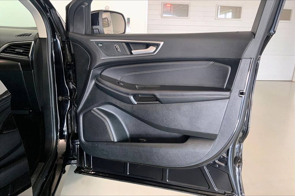 Thumbnail: 2024 Ford Edge - 26