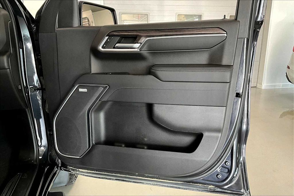 Thumbnail: 2022 Chevrolet Silverado 1500 - 25