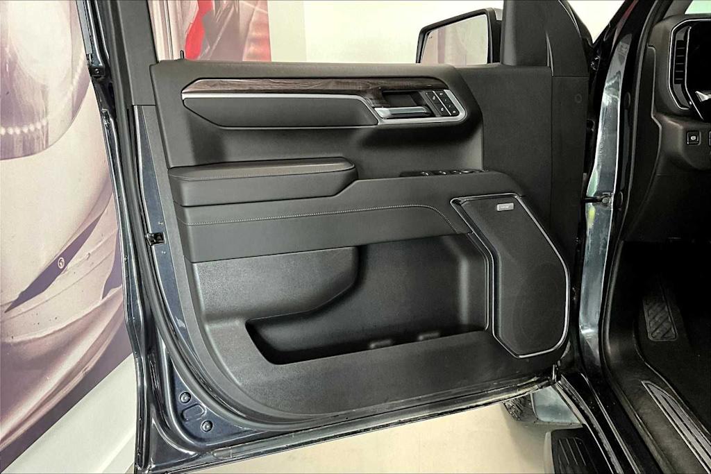 Thumbnail: 2022 Chevrolet Silverado 1500 - 24