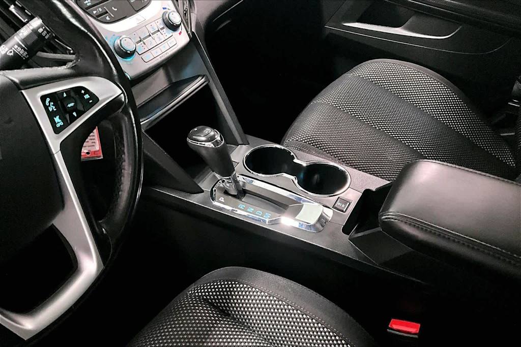 Thumbnail: 2016 Chevrolet Equinox - 16