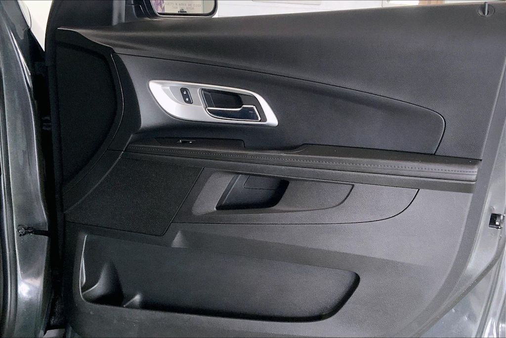 Thumbnail: 2017 Chevrolet Equinox - 26