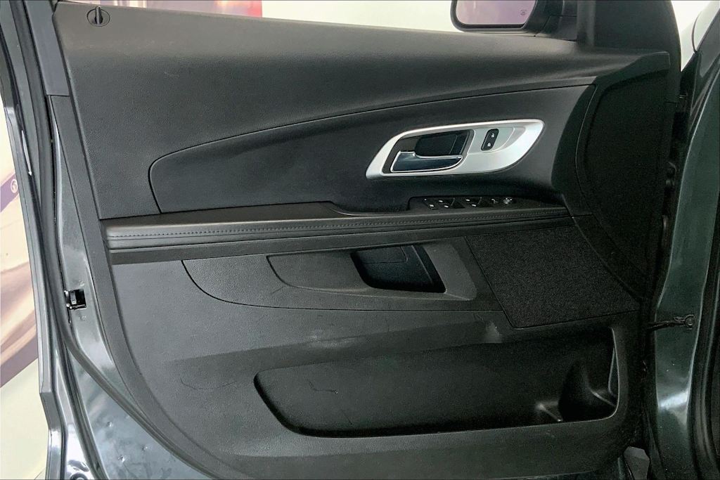 Thumbnail: 2017 Chevrolet Equinox - 25