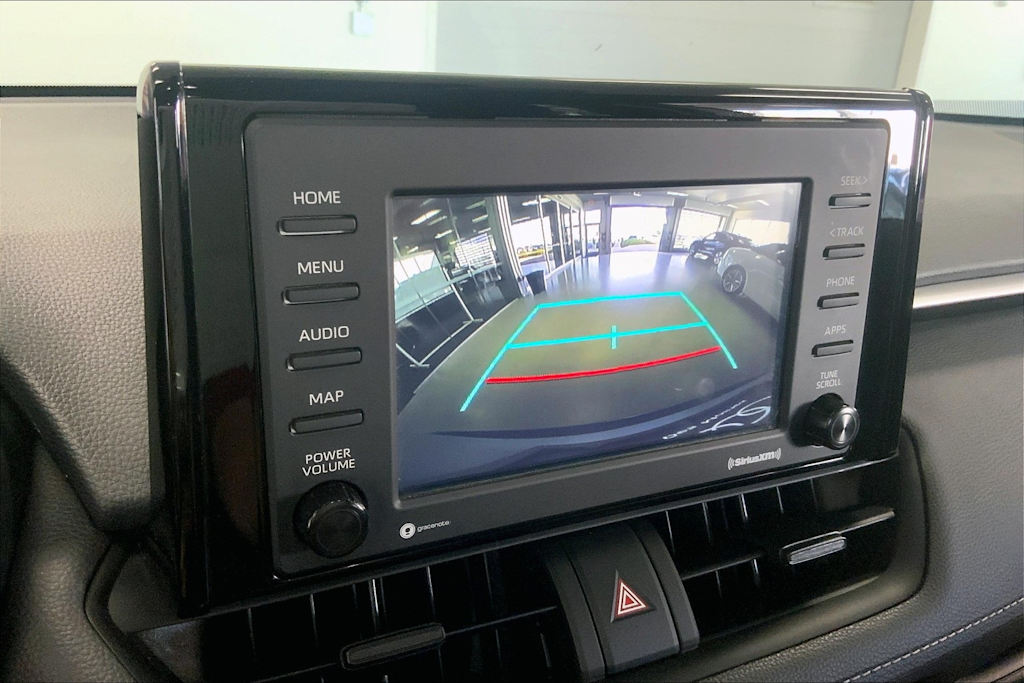 Thumbnail: 2022 Toyota RAV4 - 15