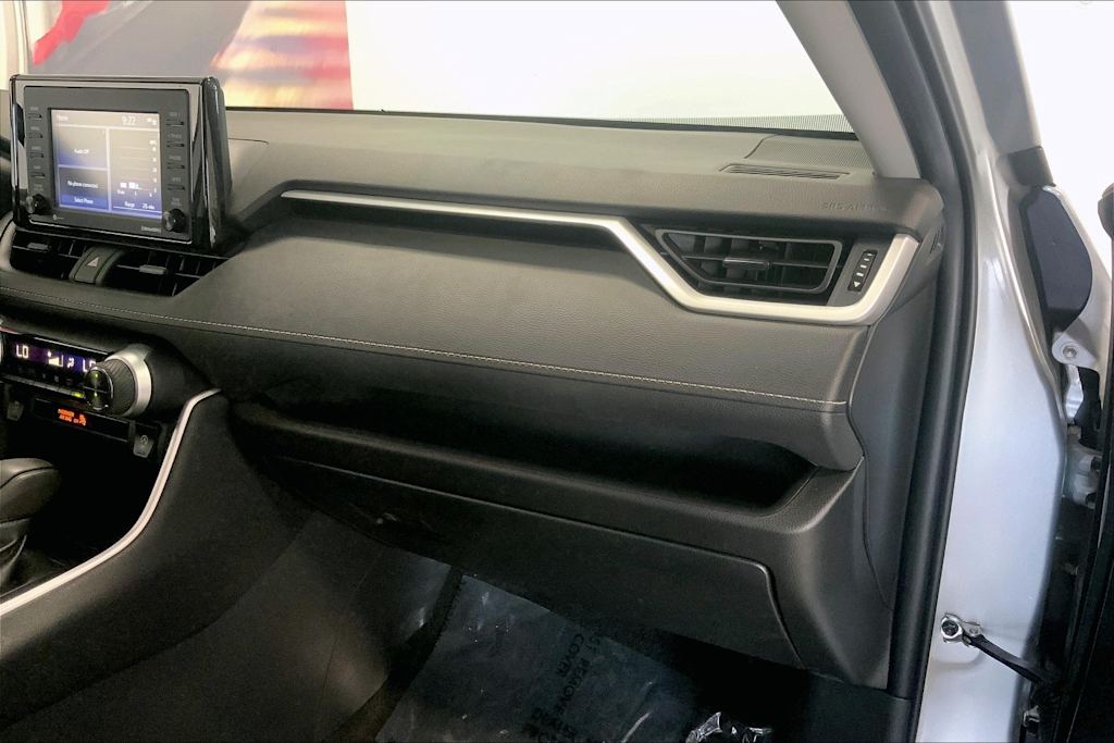 Thumbnail: 2022 Toyota RAV4 - 22