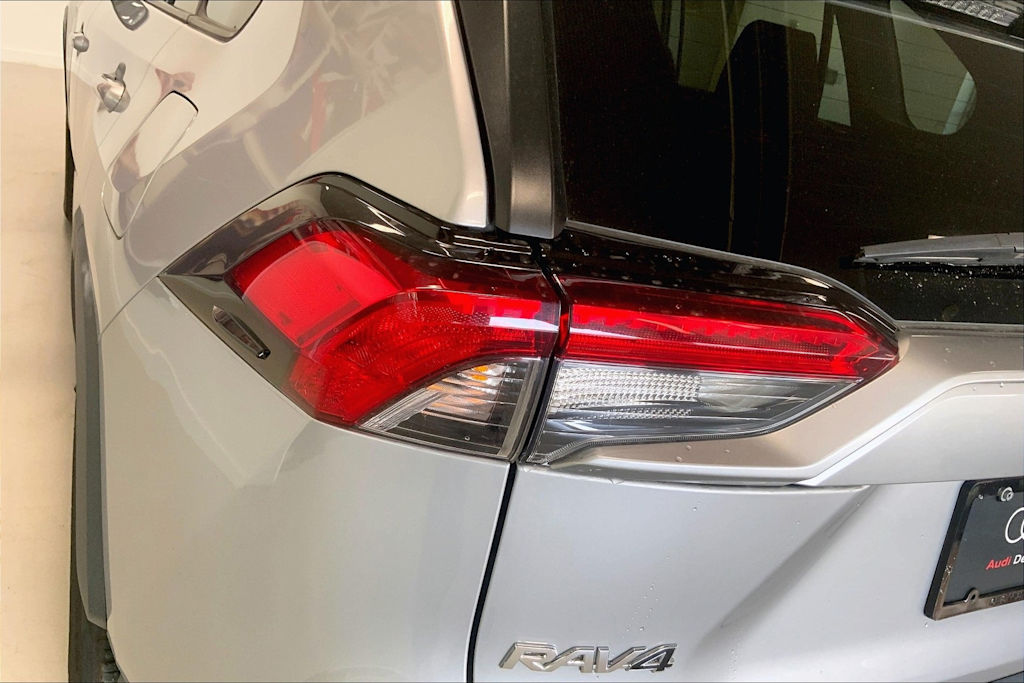 Thumbnail: 2022 Toyota RAV4 - 29