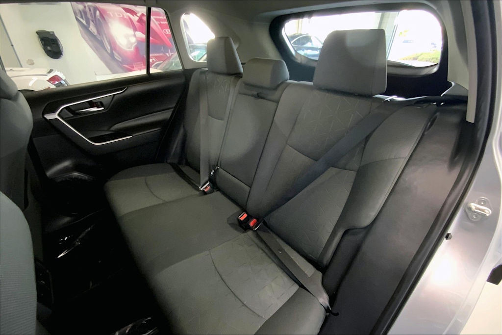 Thumbnail: 2022 Toyota RAV4 - 27