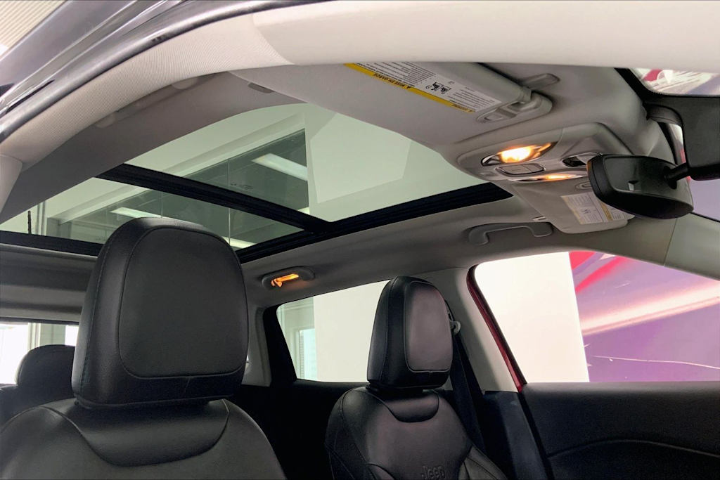 Thumbnail: 2019 Jeep Compass - 26