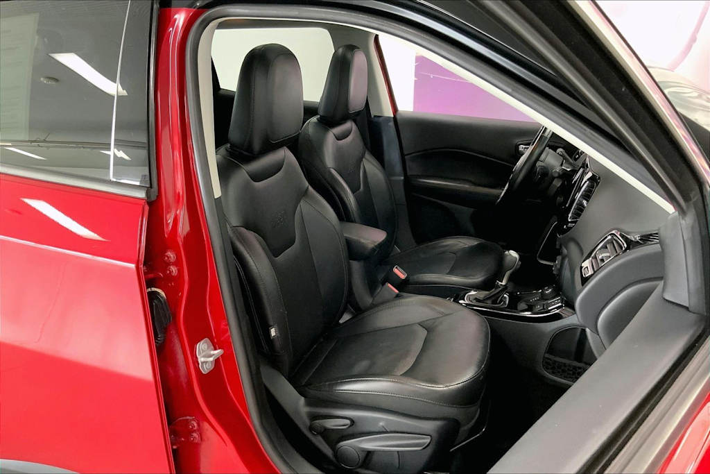 Thumbnail: 2019 Jeep Compass - 11