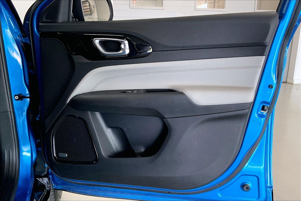 Thumbnail: 2023 Jeep Compass - 26