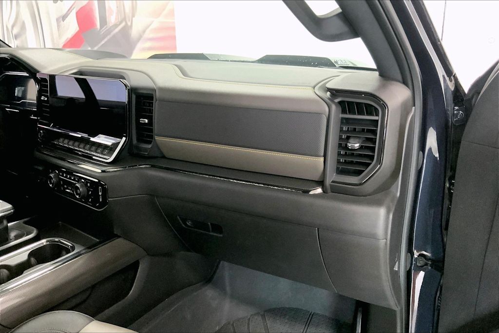 Thumbnail: 2023 Chevrolet Silverado 1500 - 21