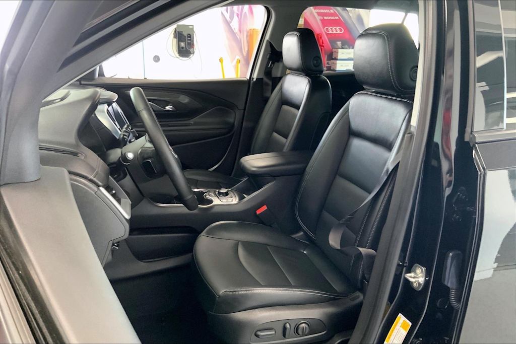 Thumbnail: 2023 GMC Terrain - 10