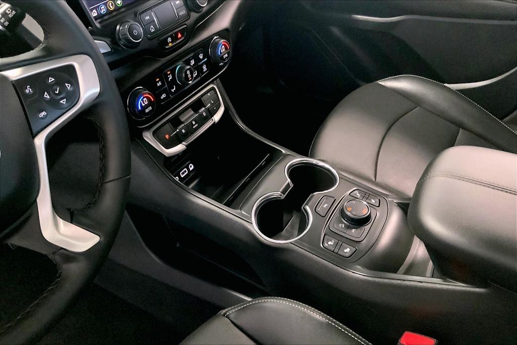 Thumbnail: 2023 GMC Terrain - 16