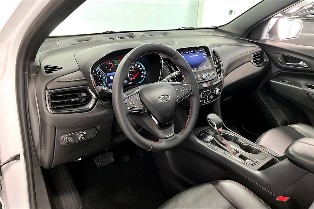 Thumbnail: 2023 Chevrolet Equinox - 2