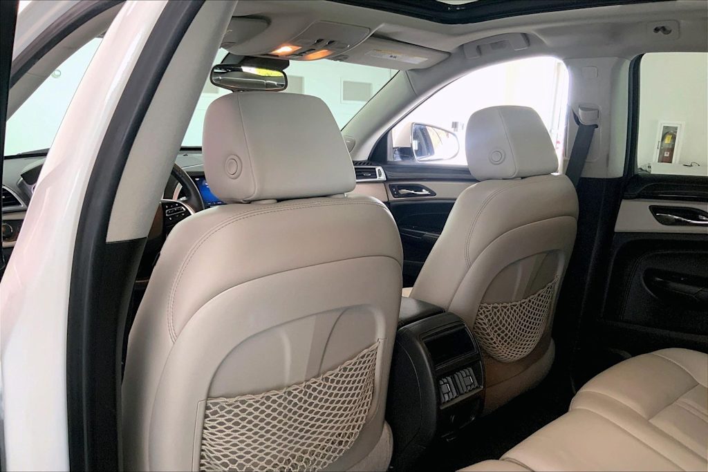 Thumbnail: 2016 Cadillac SRX - 12