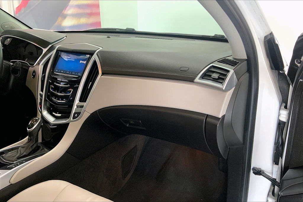 Thumbnail: 2016 Cadillac SRX - 22
